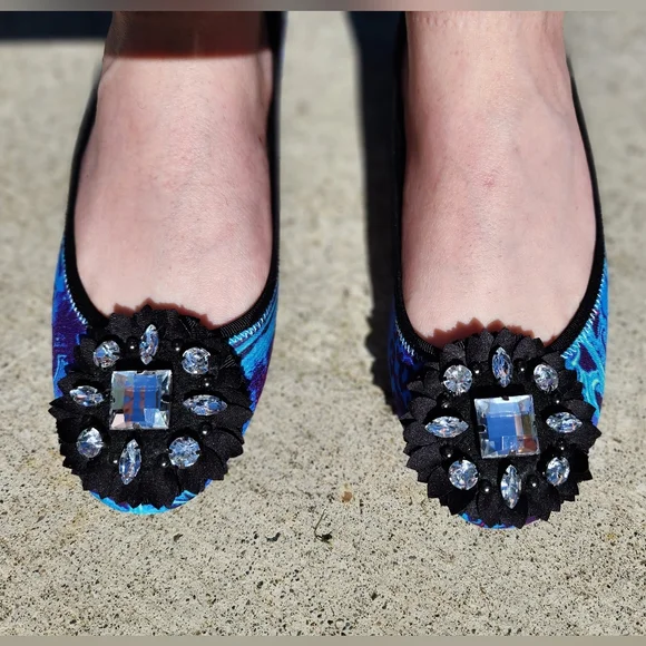 š„³SALE!š„³Adrienne Vittadini Rhinestone flats - Picture 13 of 15